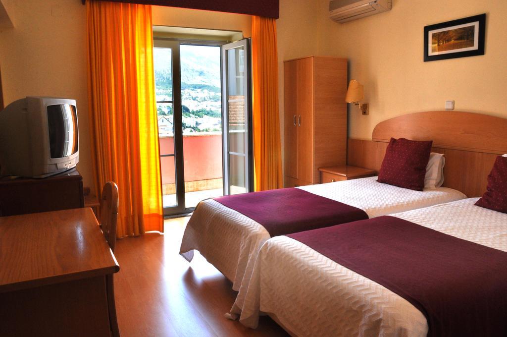 Hotel Solneve Ковильян Экстерьер фото