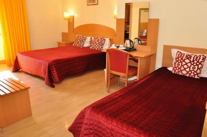 Hotel Solneve Ковильян Экстерьер фото